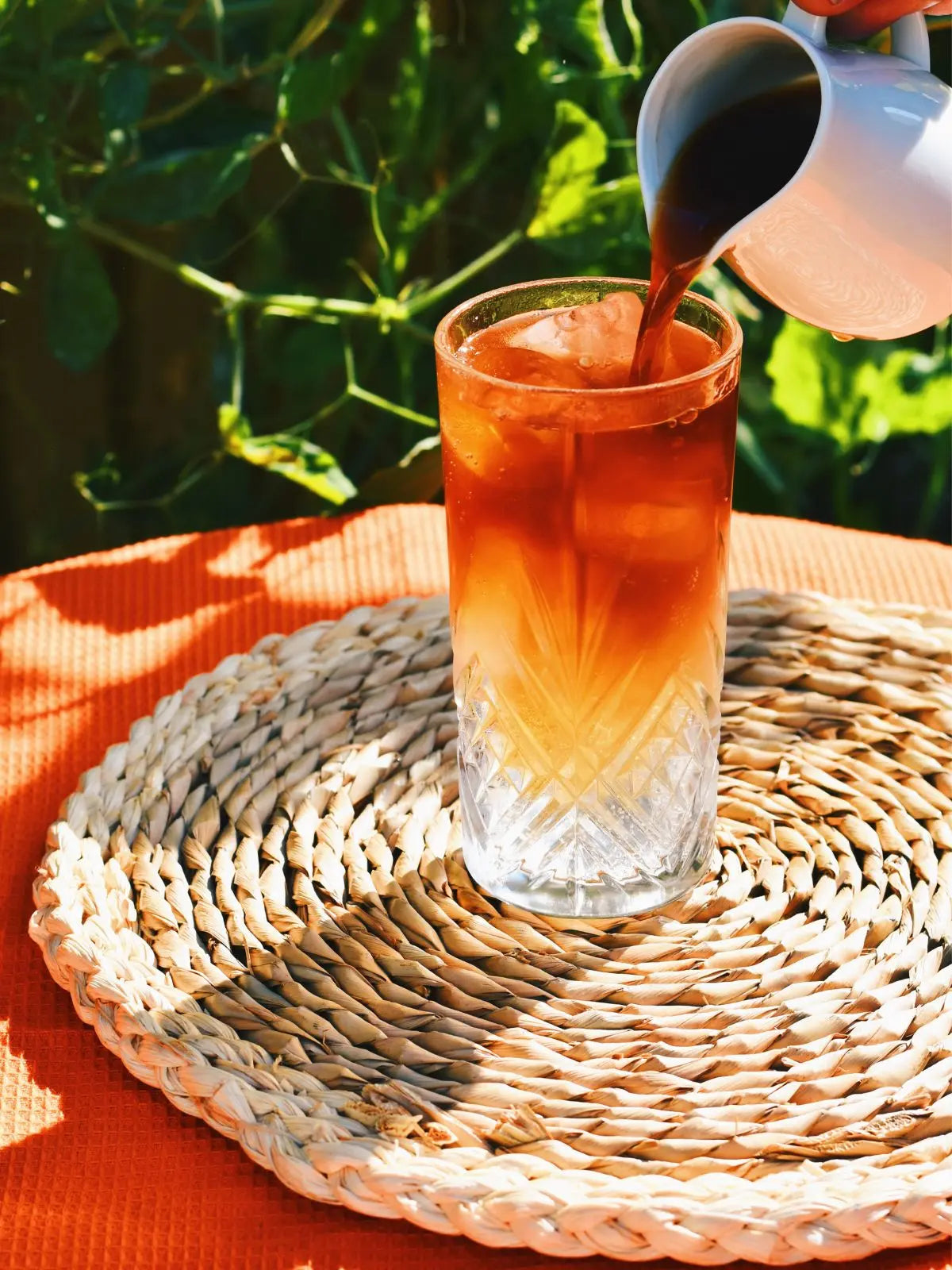 How to Make an Espresso Tonic | Mozzo Coffee